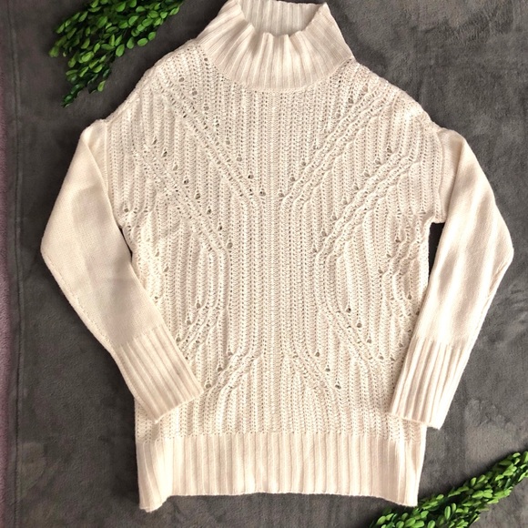 NWOT White Bcbg Turtleneck Sequin Tunic Sweater - Picture 6 of 11